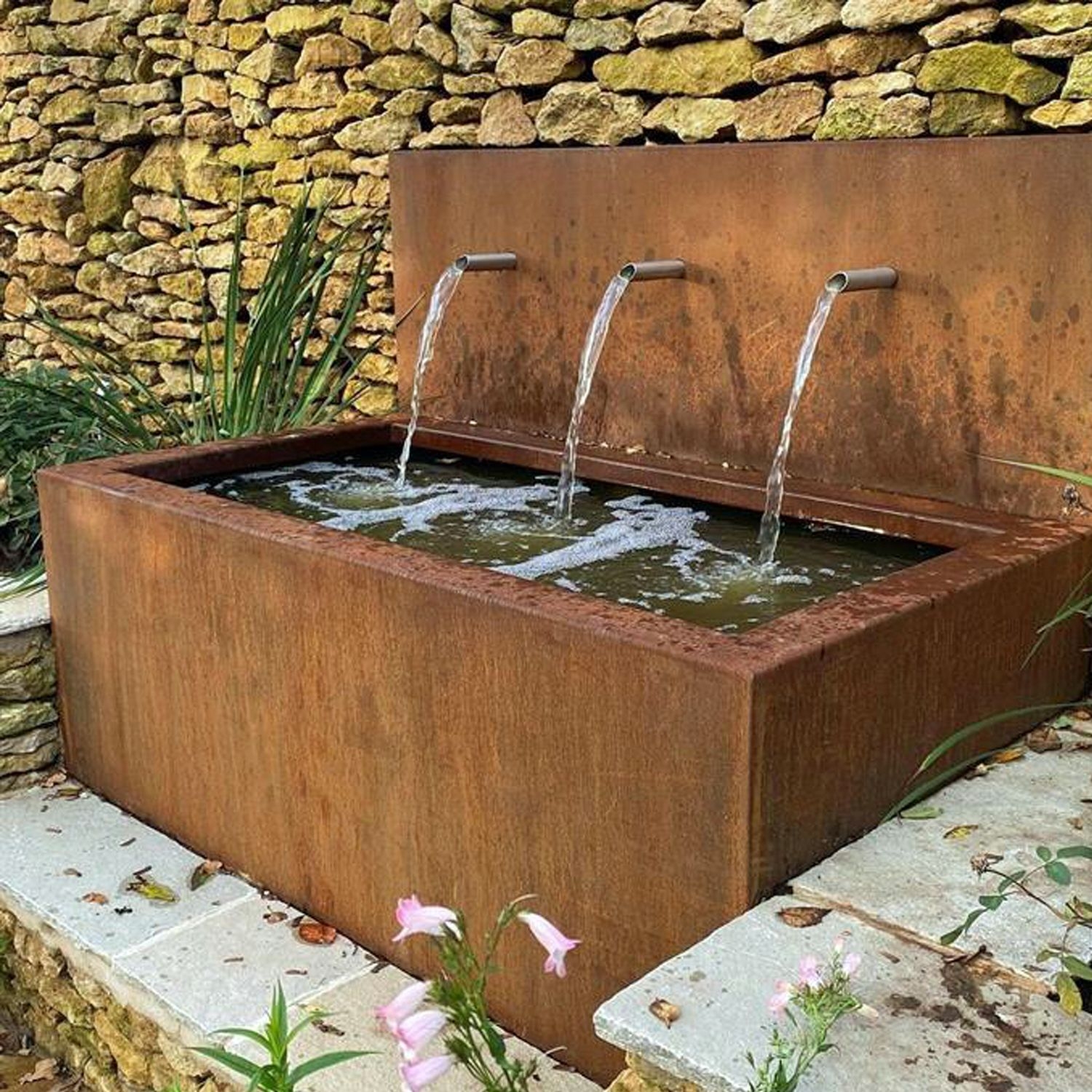 ADEZZ CORTEN STEEL FREE STANDING GARDEN POND WALL AND WATERFALL ...